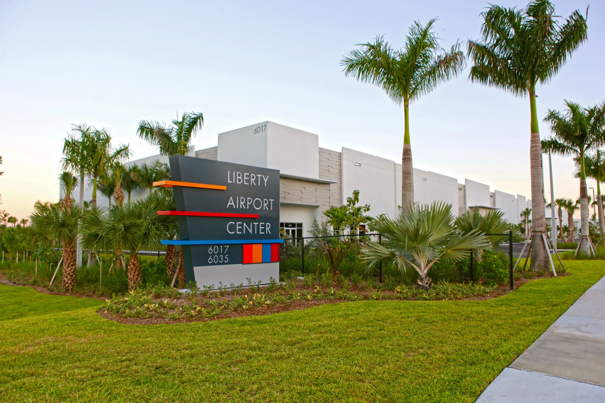 Prologis | Liberty Airport Center — image 1