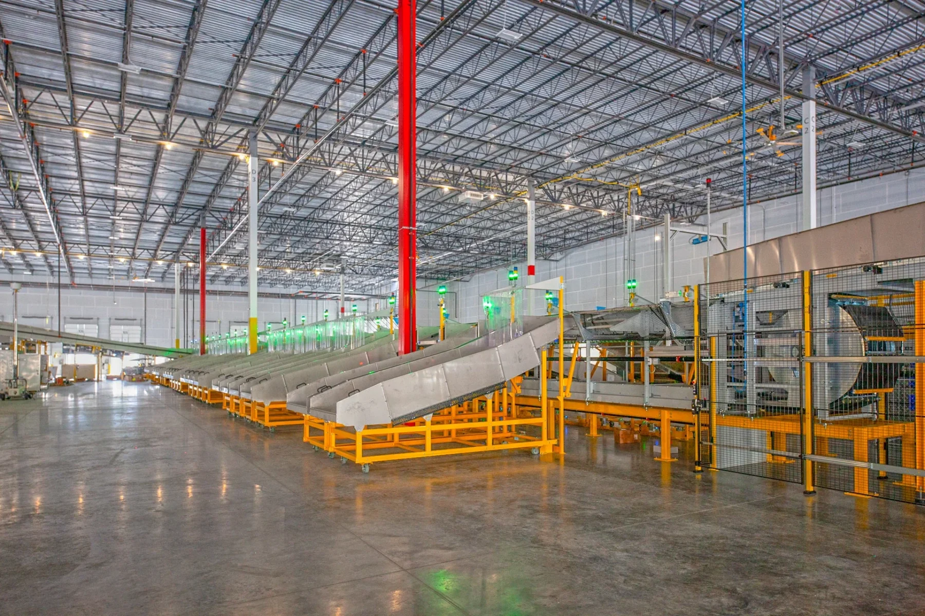 Amazon Fulfillment Center MIA-2 build-to-suit and interior tenant improvements by Hernandez Development & Construction