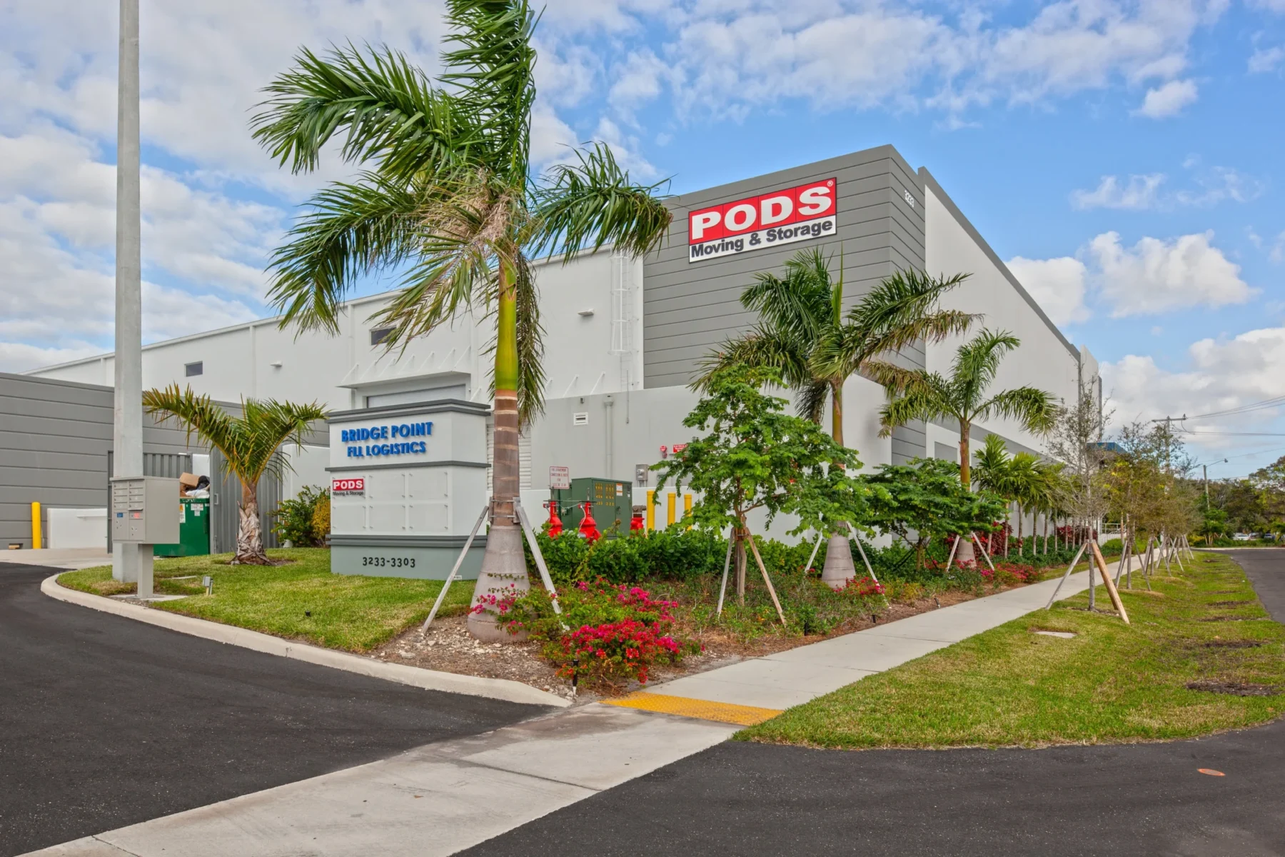 Bridge Point FLL Logistics Center_ Industrial warehouse & distribution center built by Hernandez Development & Construction in Fort Lauderdale_ FL