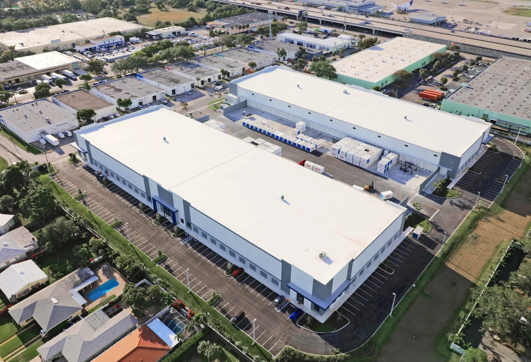 Bridge Point FLL Logistics Center_ Industrial warehouse & distribution center built by Hernandez Development & Construction in Fort Lauderdale_ FL