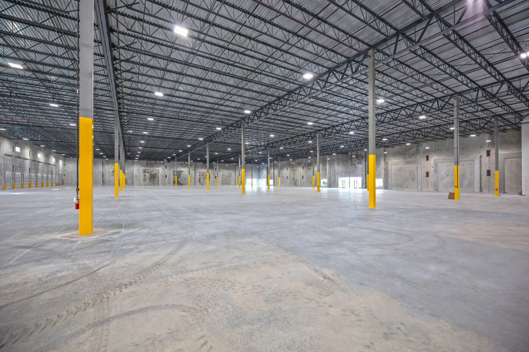 Bridge Point 595_ Industrial park built by Hernandez Development & Construction in Davie FL