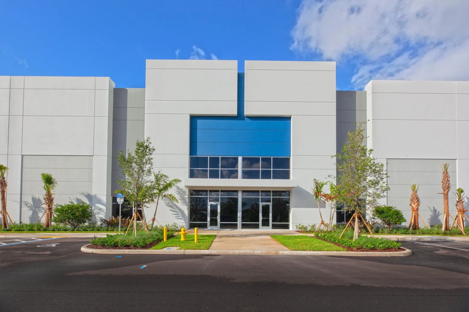 Bridge Point 595_ Industrial park built by Hernandez Development & Construction in Davie FL