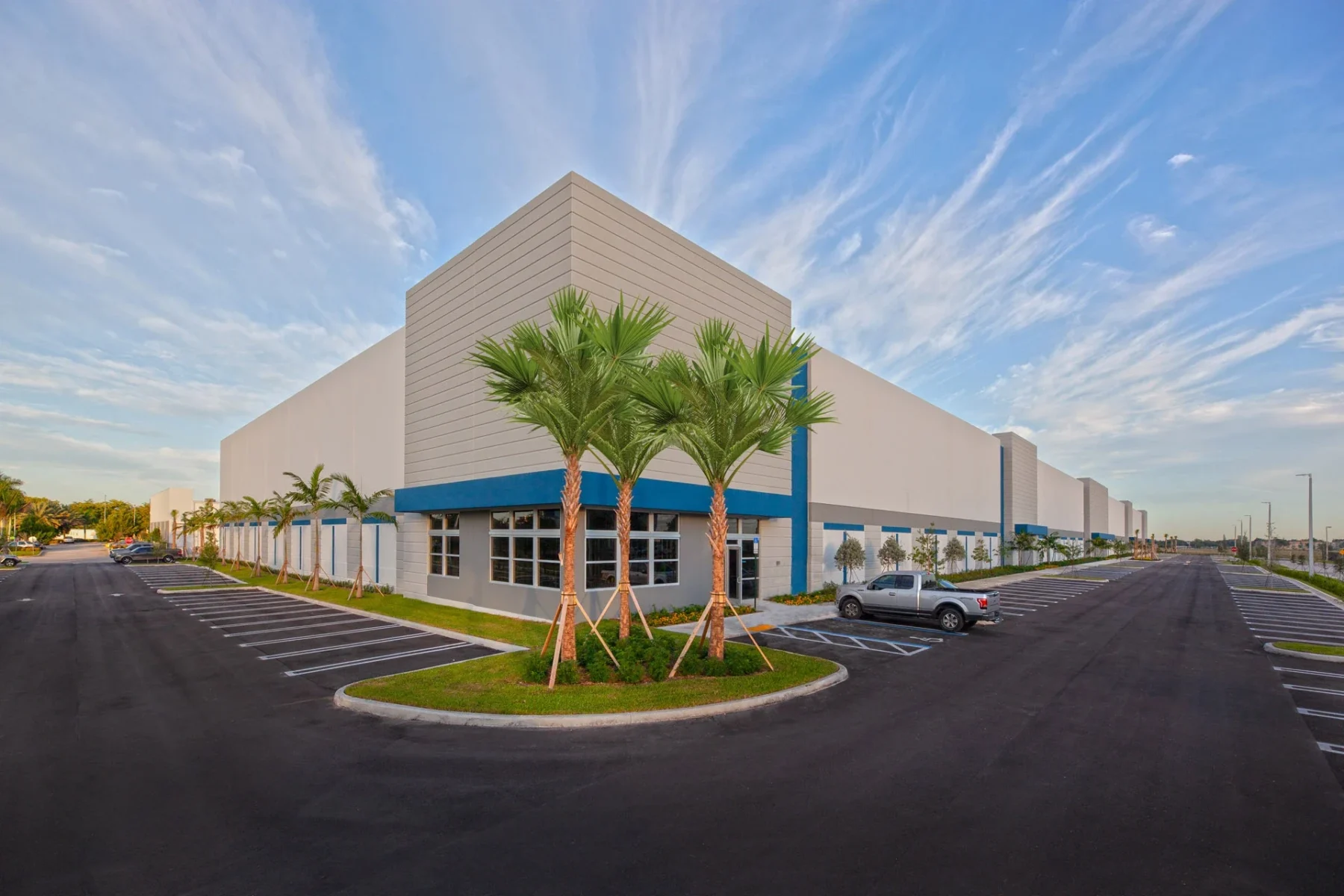 Bridge Point AVE Aviation & Commerce Center_ Industrial park built by Hernandez Construction & Development in Miami Gardens_ FL