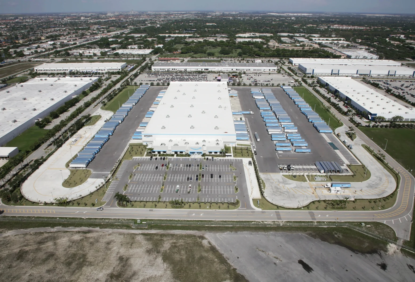 Bridge Point AVE Aviation & Commerce Center_ Industrial park built by Hernandez Construction & Development in Miami Gardens_ FL