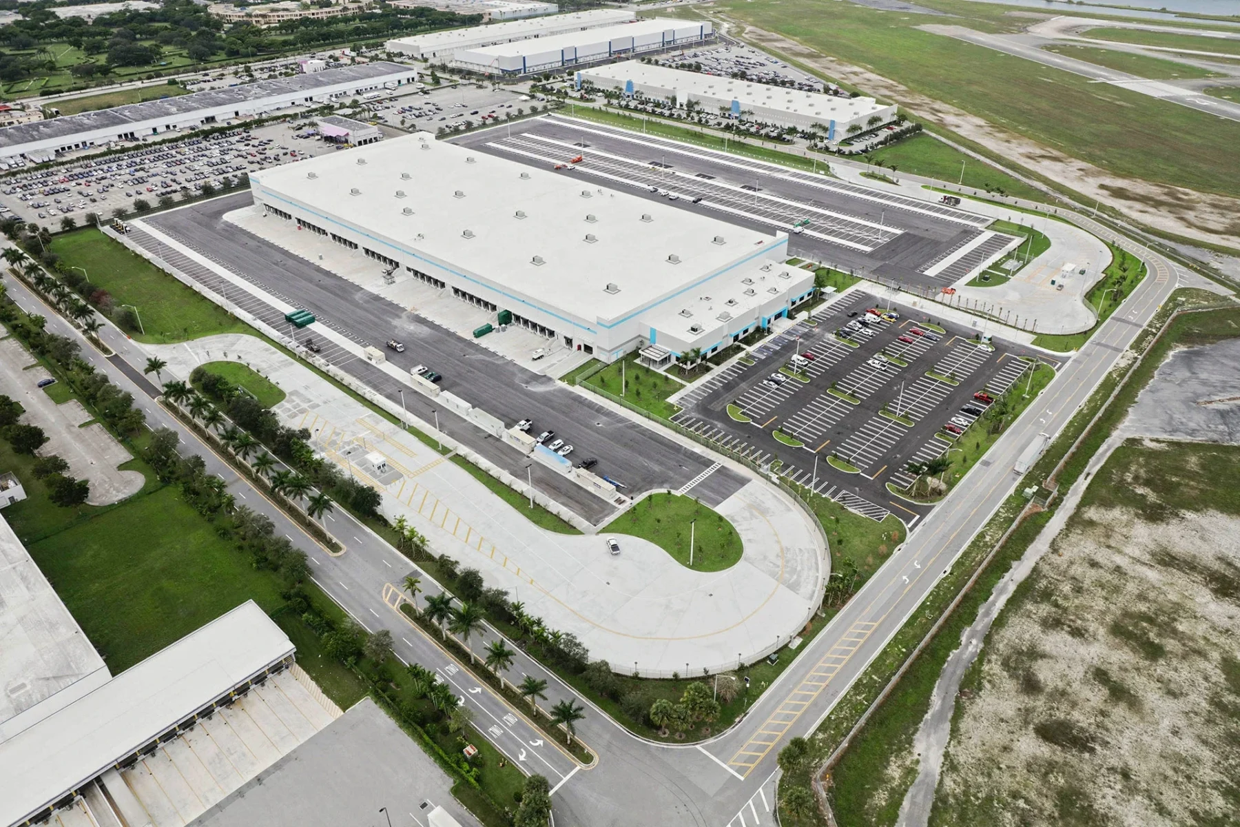 Bridge Point AVE Aviation & Commerce Center_ Industrial park built by Hernandez Construction & Development in Miami Gardens_ FL