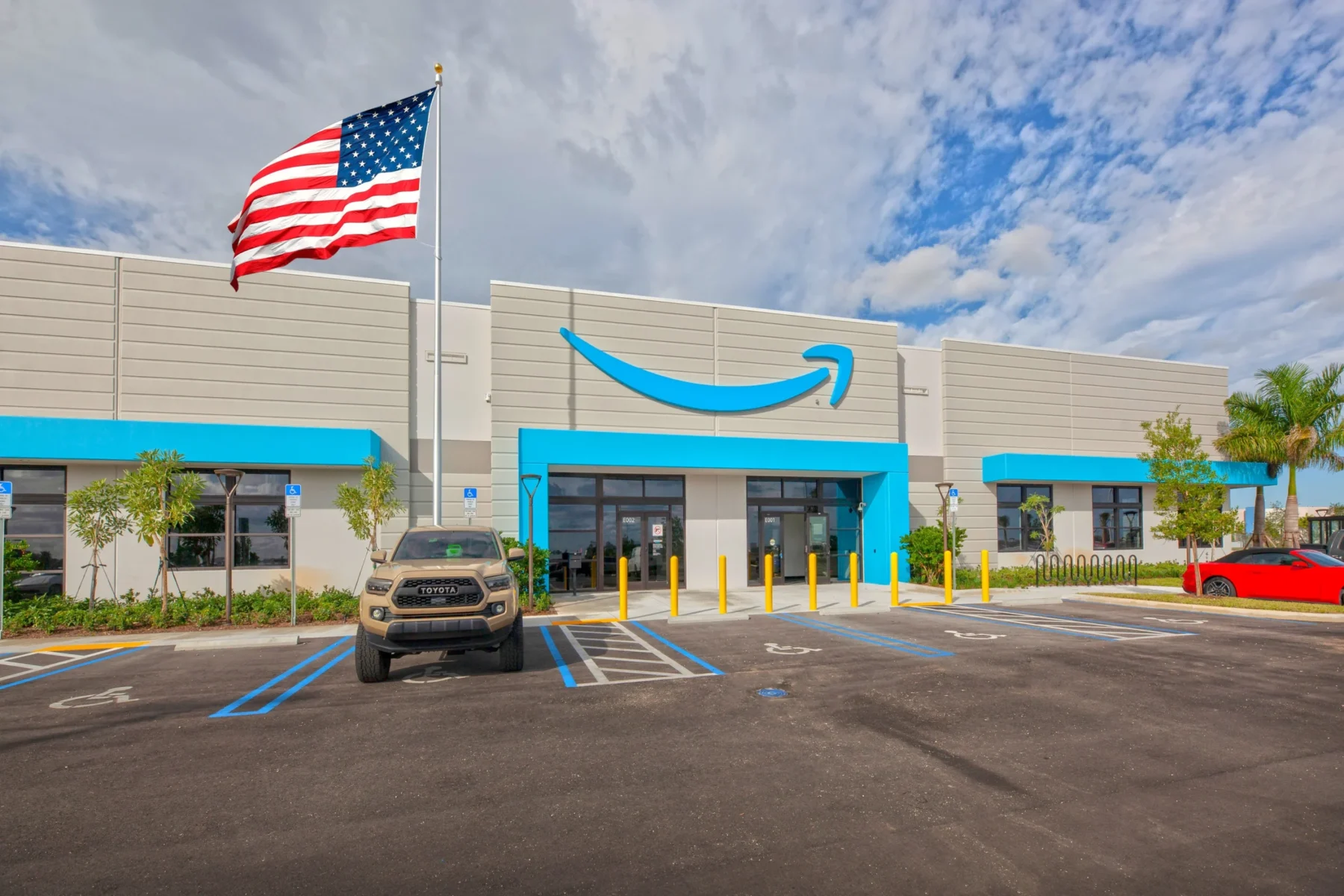 Bridge Point AVE Aviation & Commerce Center_ Industrial park built by Hernandez Construction & Development in Miami Gardens_ FL