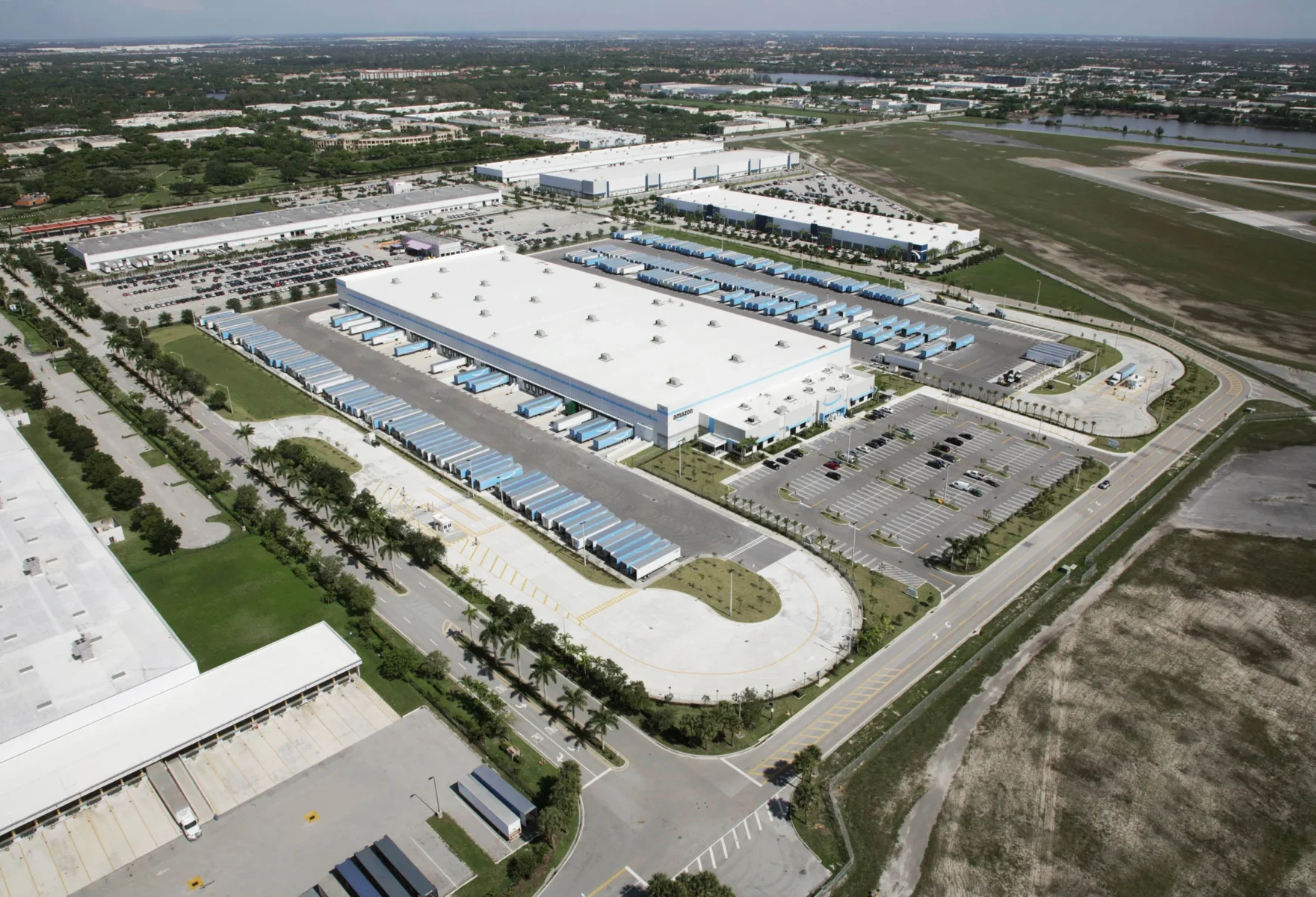 Bridge Point AVE Aviation & Commerce Center_ Industrial park built by Hernandez Construction & Development in Miami Gardens_ FL