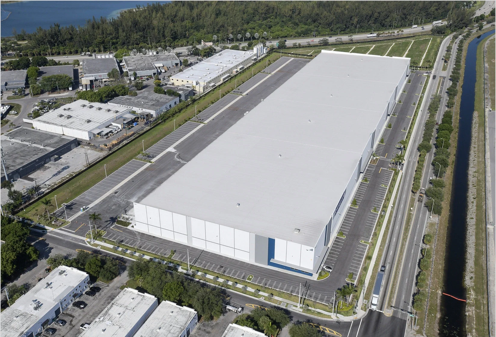 Bridge Point Gratigny Class A Logistics and Distribution facility built by Hernandez Development & Construction in Miami FL