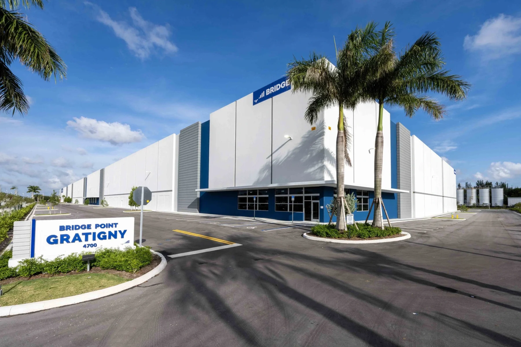 Bridge Point Gratigny Class A Logistics and Distribution facility built by Hernandez Development & Construction in Miami FL