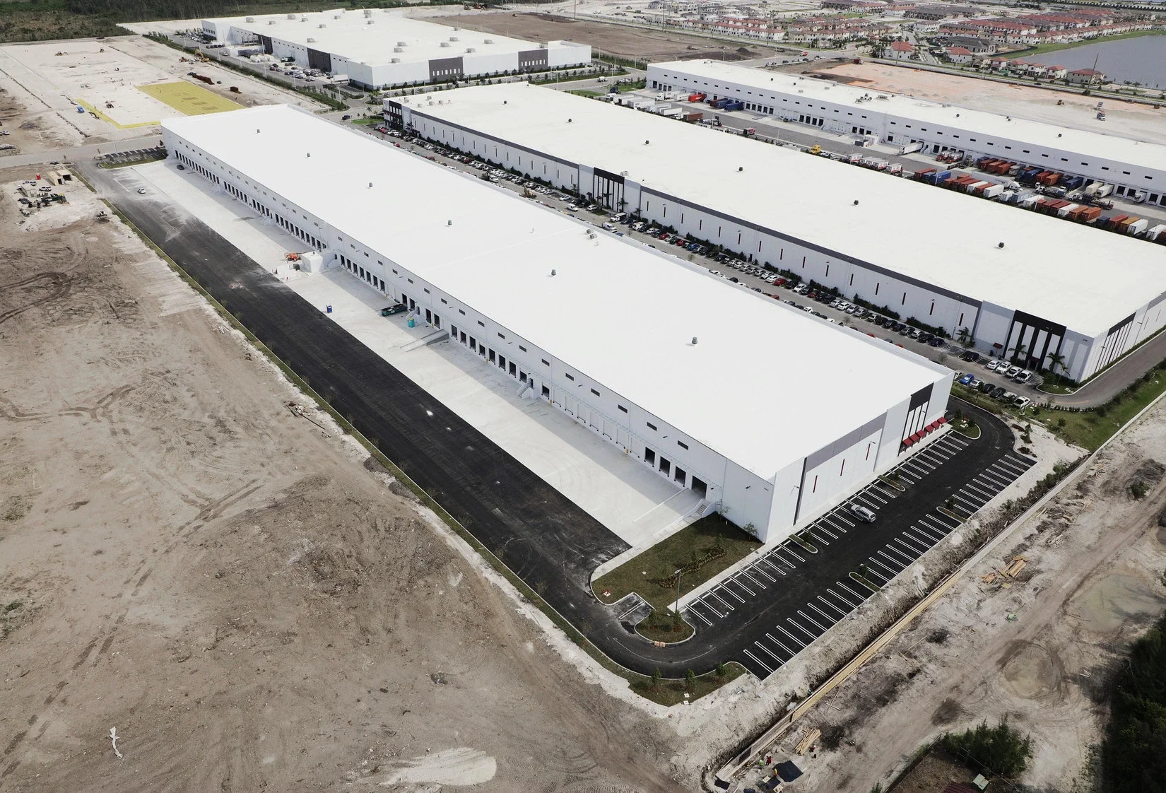 Countyline Corporate Park Building 4 Class A Industrial Warehouse built by Hernandez Development & Construction in Hialeah FL