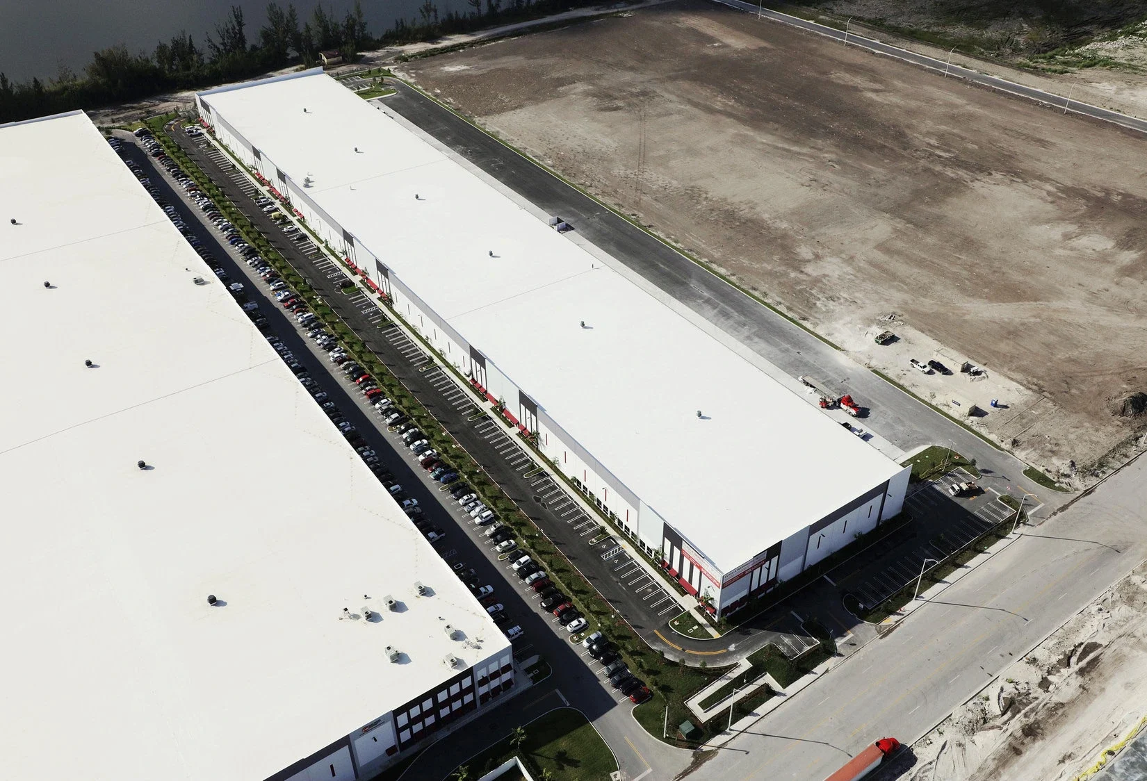 Countyline Corporate Park Building 4 Class A Industrial Warehouse built by Hernandez Development & Construction in Hialeah FL