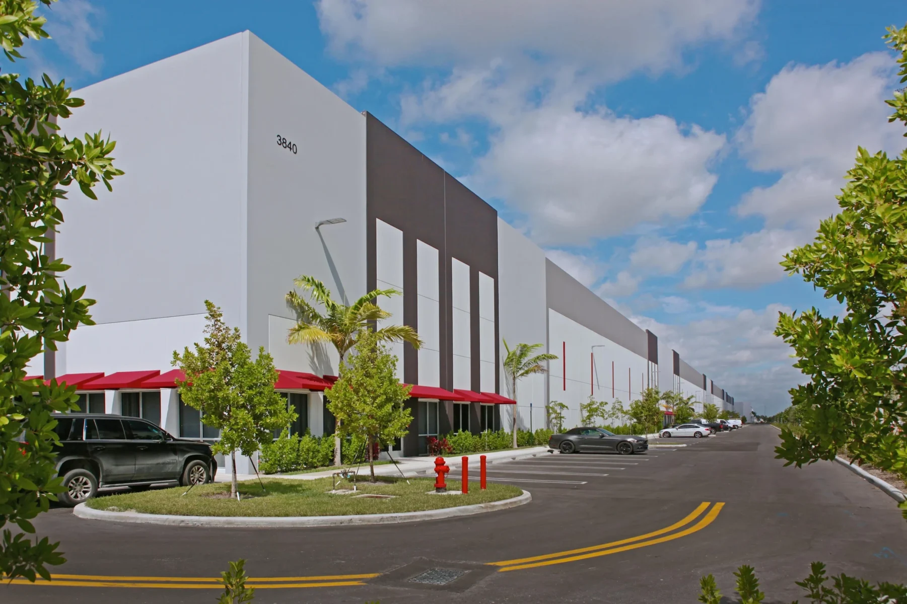 Countyline Corporate Park Building 4 Class A Industrial Warehouse built by Hernandez Development & Construction in Hialeah FL
