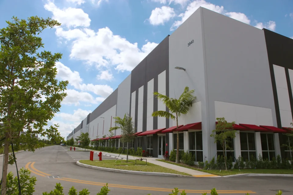 Countyline Corporate Park Building 4 Class A Industrial Warehouse built by Hernandez Development & Construction in Hialeah FL