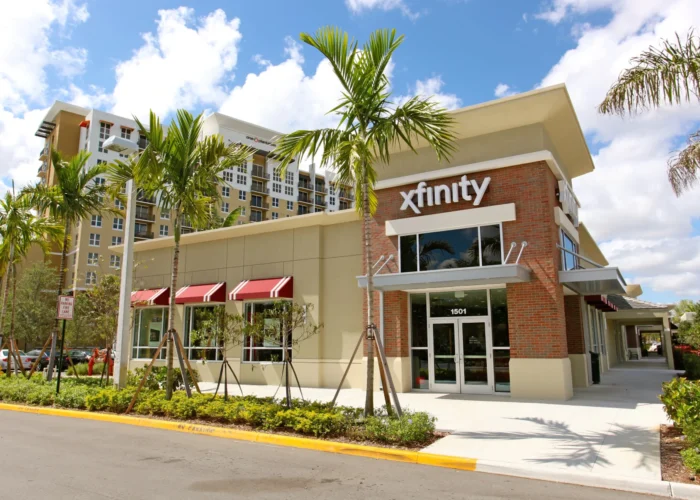 The Shops at One Plantation Retail Center Renovation by Hernandez Development & Construction in Plantation FL