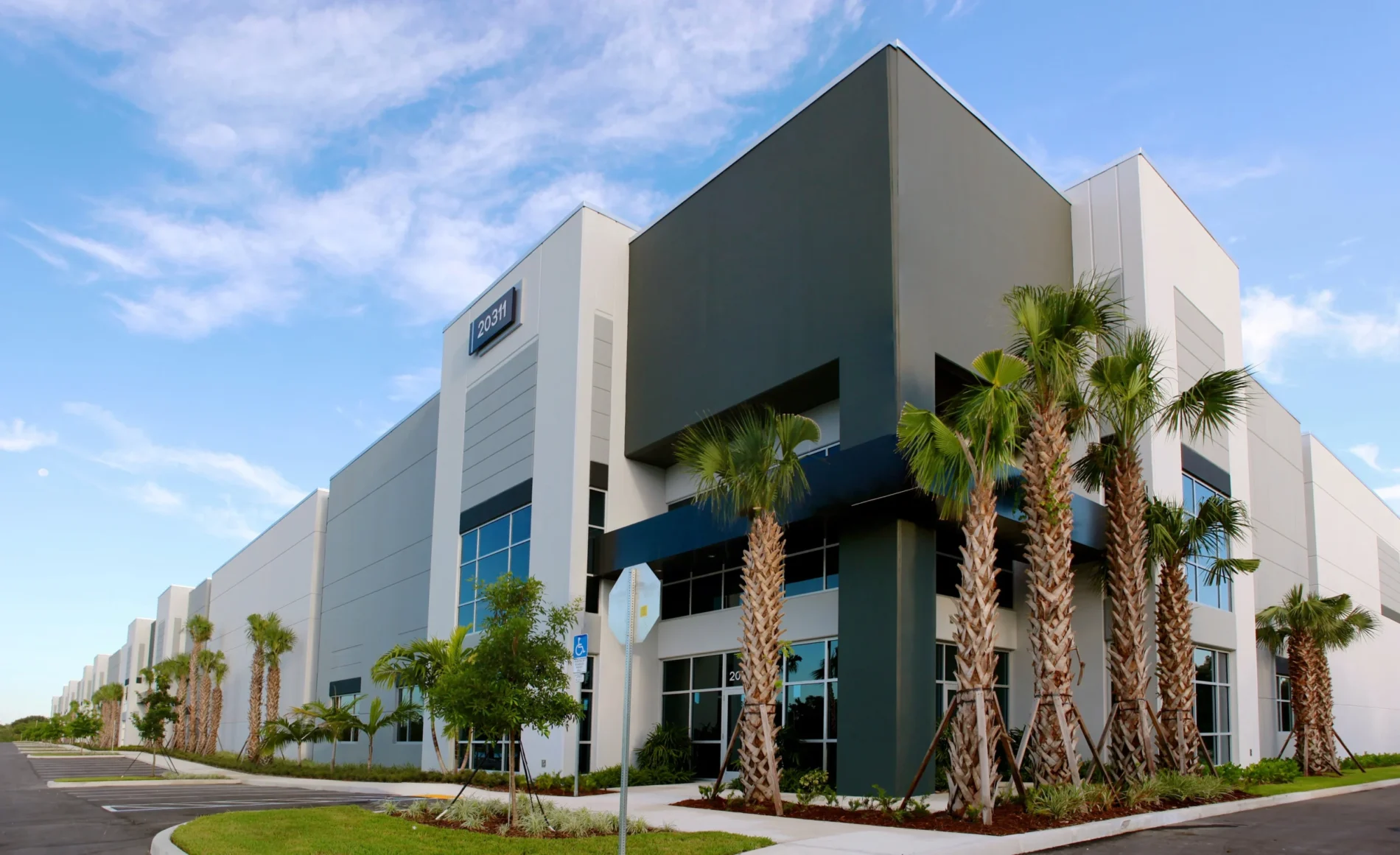 South Florida Distribution Center - Industrial warehouse built by Hernandez Development & Construction in Pembroke Pines, FL