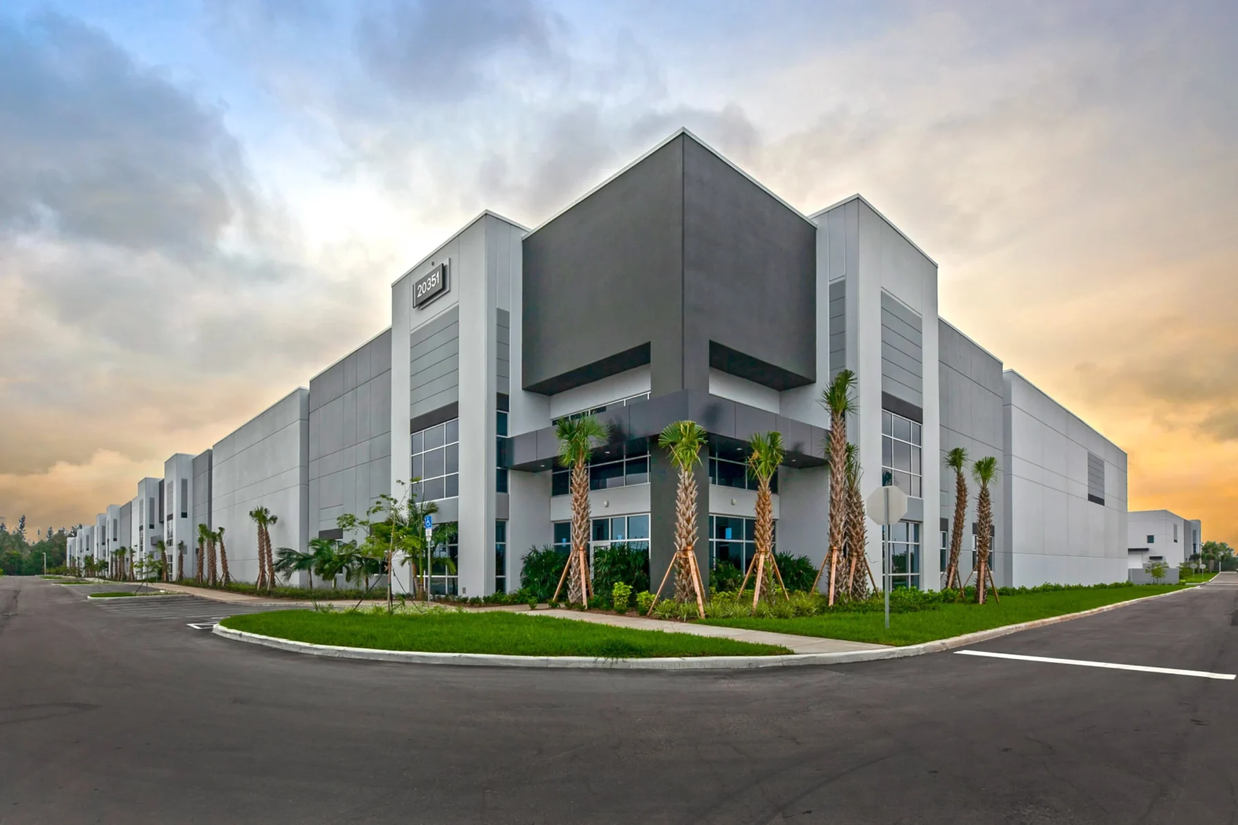 South Florida Distribution Center - Industrial warehouse built by Hernandez Development & Construction in Pembroke Pines, FL
