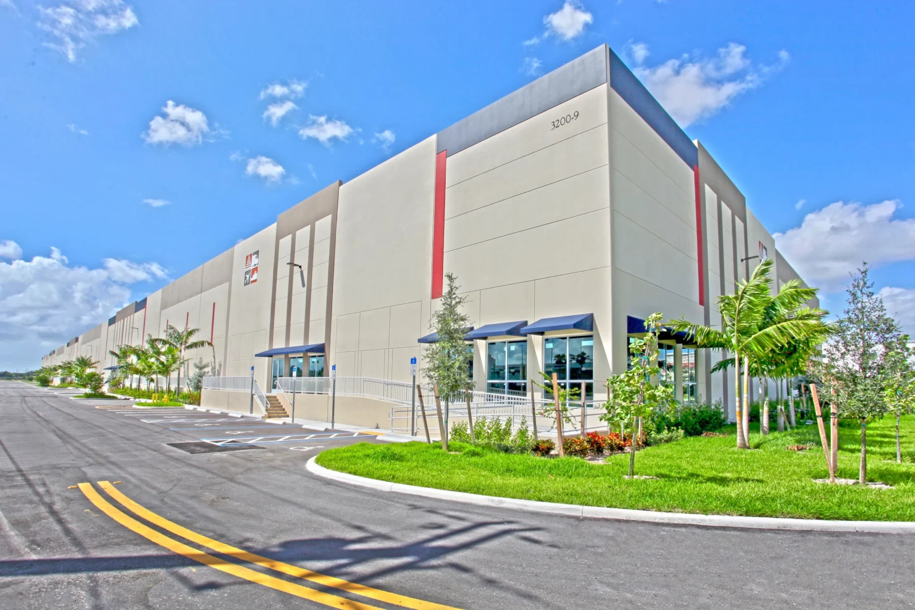 South Florida Logistics Center Industrial warehouse & distribution center built by Hernandez Development & Construction in Miami FL