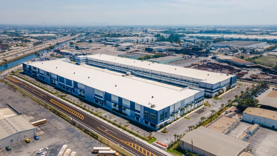 Sycamore Logistics Center_ Industrial warehouse in Medley_ FL by Hernandez Construction & Development